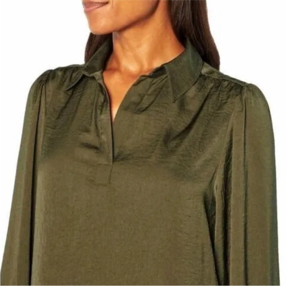 Banana Republic olive green long sleeve satin pullover Sz. M - Picture 3 of 9